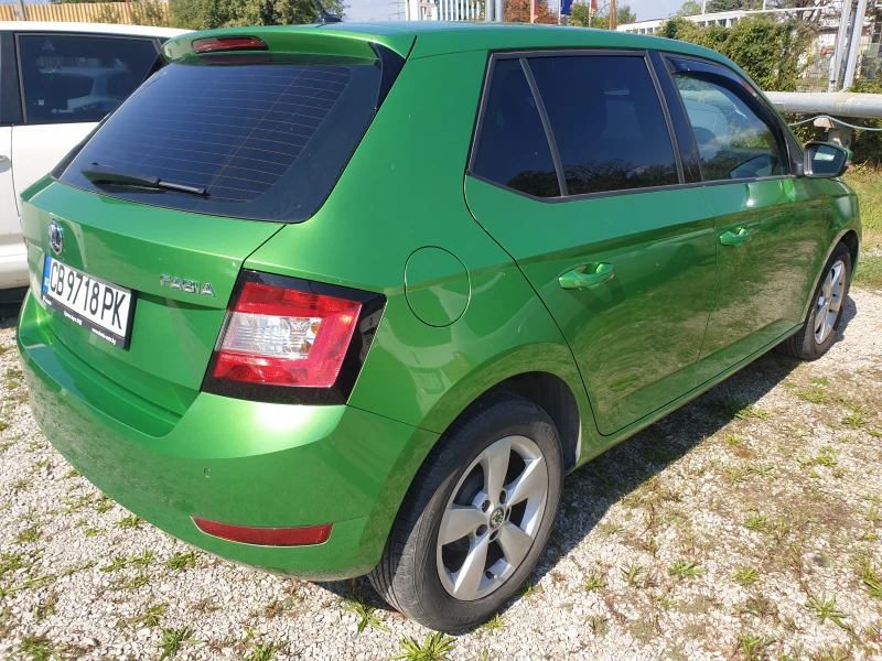 Skoda Fabia 1.0, снимка 5 - Автомобили и джипове - 47337046