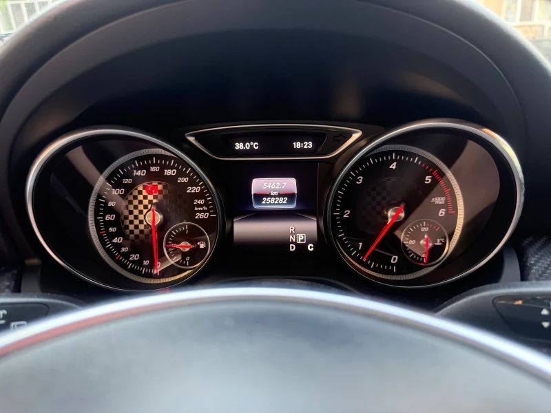 Mercedes-Benz A 200 AMG, снимка 12 - Автомобили и джипове - 52566245