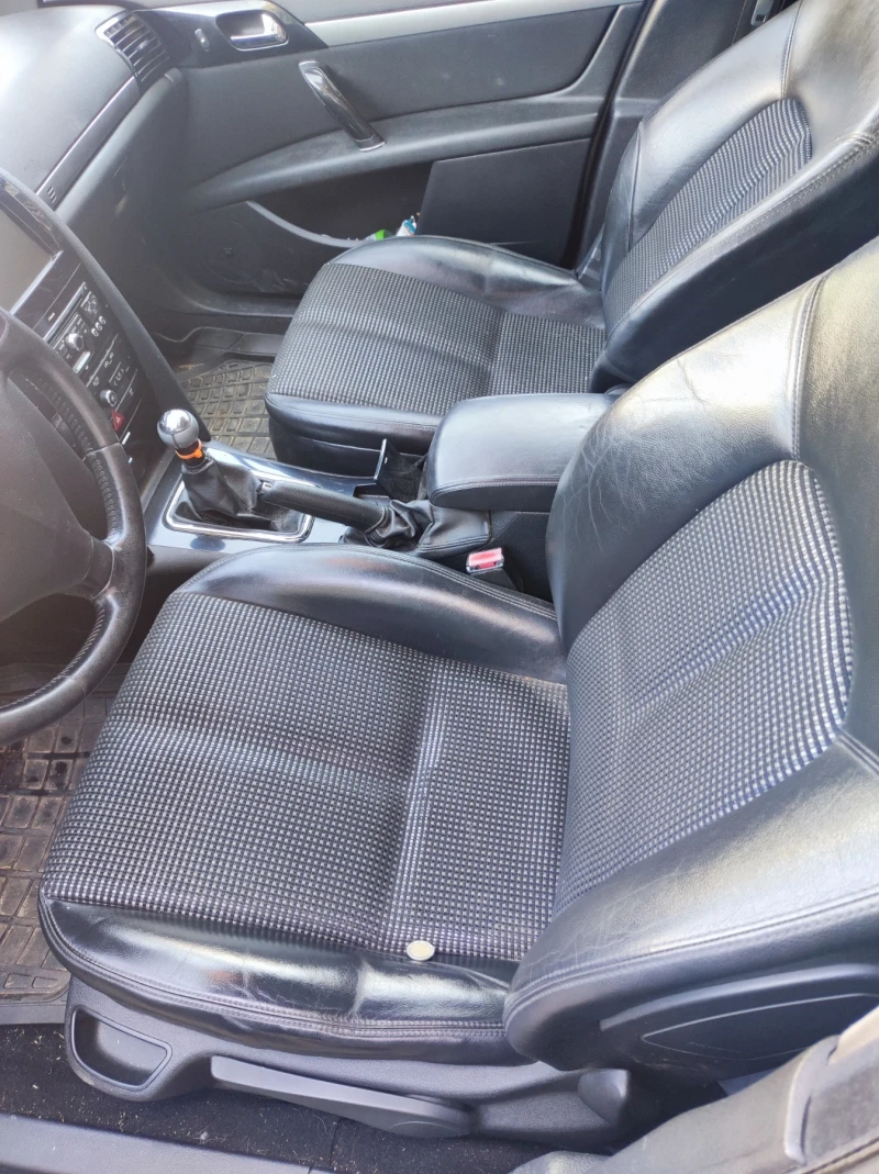 Peugeot 407 Комби, снимка 3 - Автомобили и джипове - 52792654