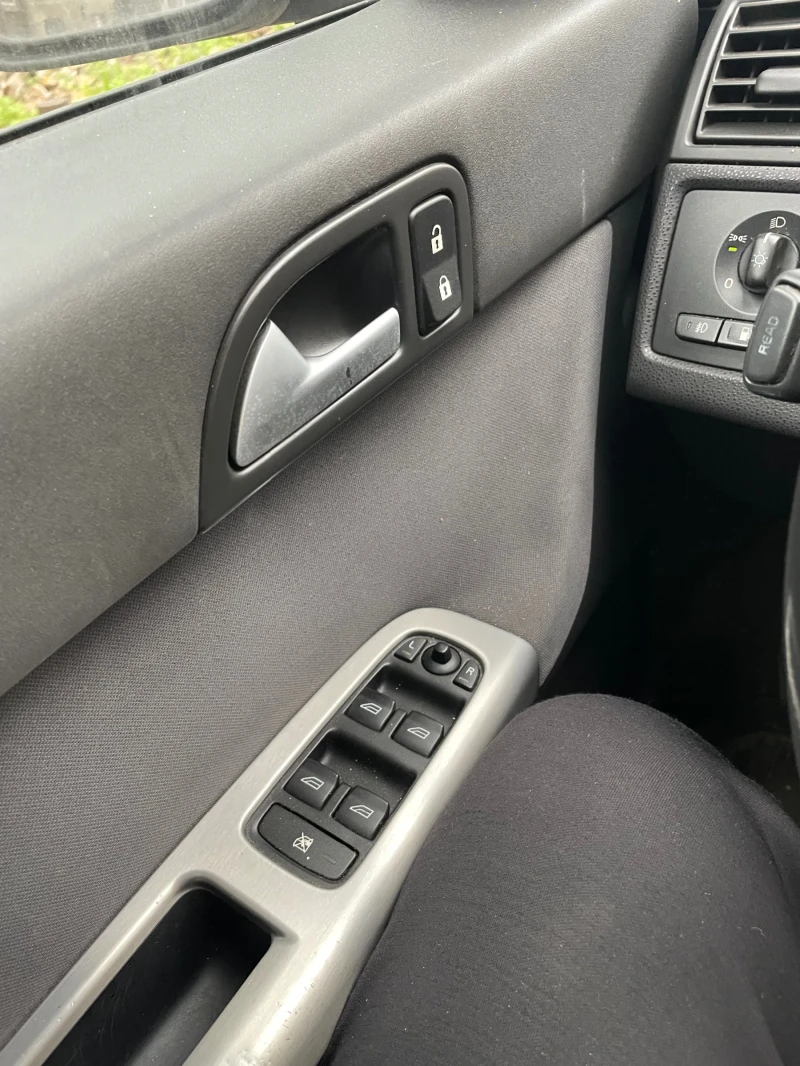 Volvo V50, снимка 3 - Автомобили и джипове - 53430773