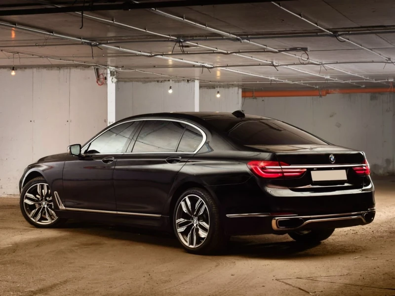 BMW 740 LONG, BOWERS/WILKINS, TABLETS, FULL, снимка 3 - Автомобили и джипове - 53587814