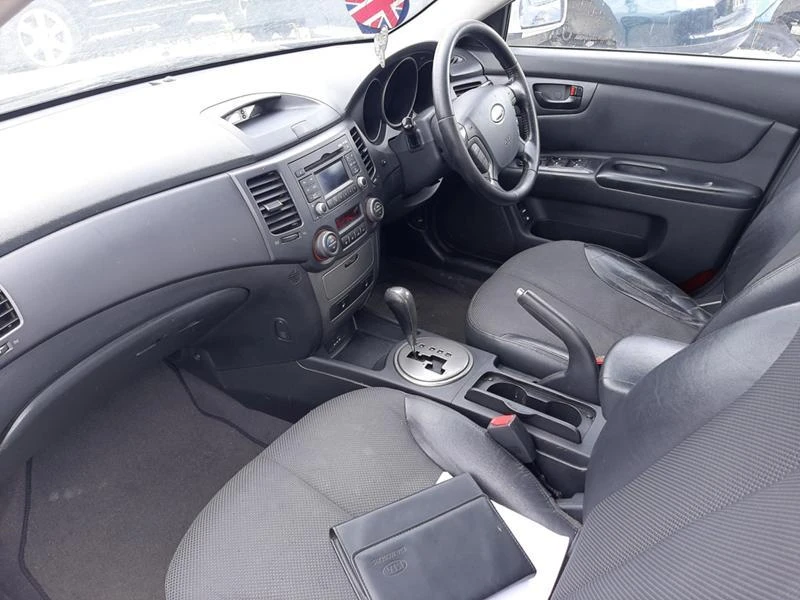 Kia Magentis 2.0 crd auto, снимка 5 - Автомобили и джипове - 33219560