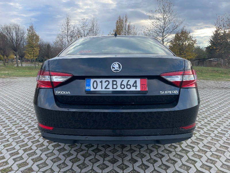 Skoda Superb DSG+ Euro6+ Navi+ Xenon+ 150kc, снимка 4 - Автомобили и джипове - 38702698