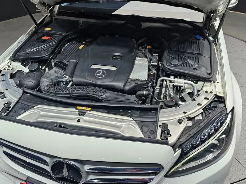 Mercedes-Benz C 200 САМО 30% АВАНС, снимка 16 - Автомобили и джипове - 56064896