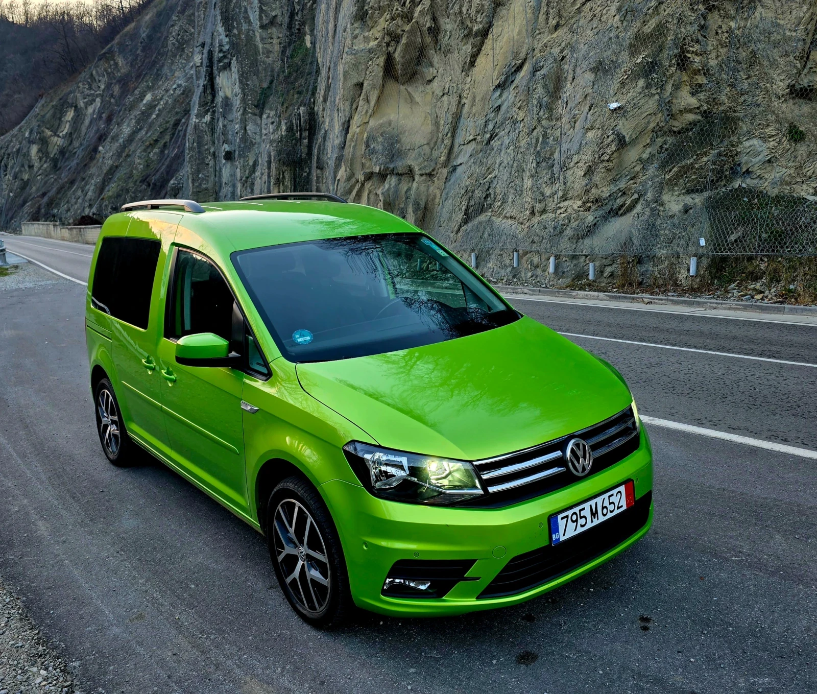 VW Caddy 2.0 TDI, снимка 1
