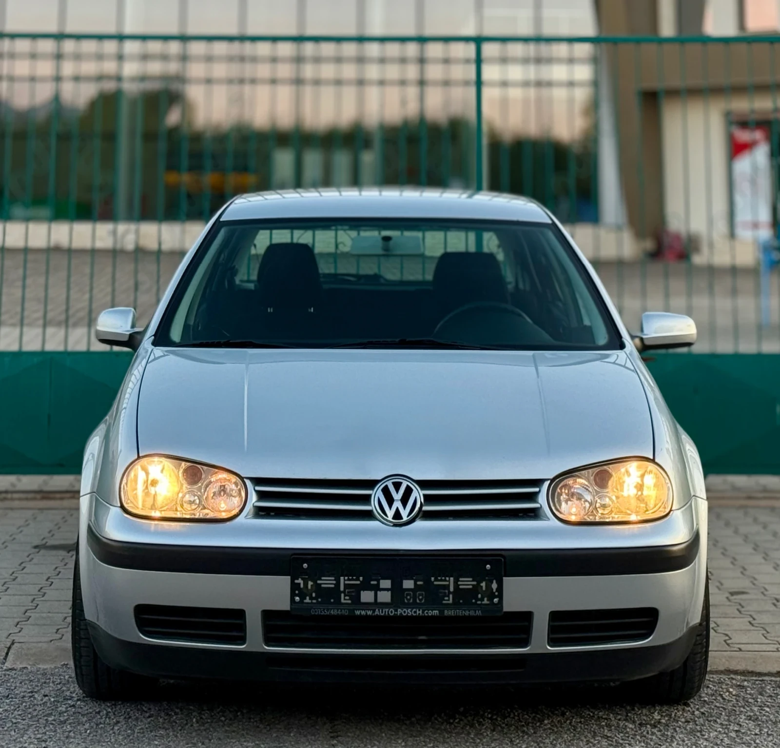 VW Golf 1.9TDi~101hp~КЛИМАТРОНИК - изображение 2