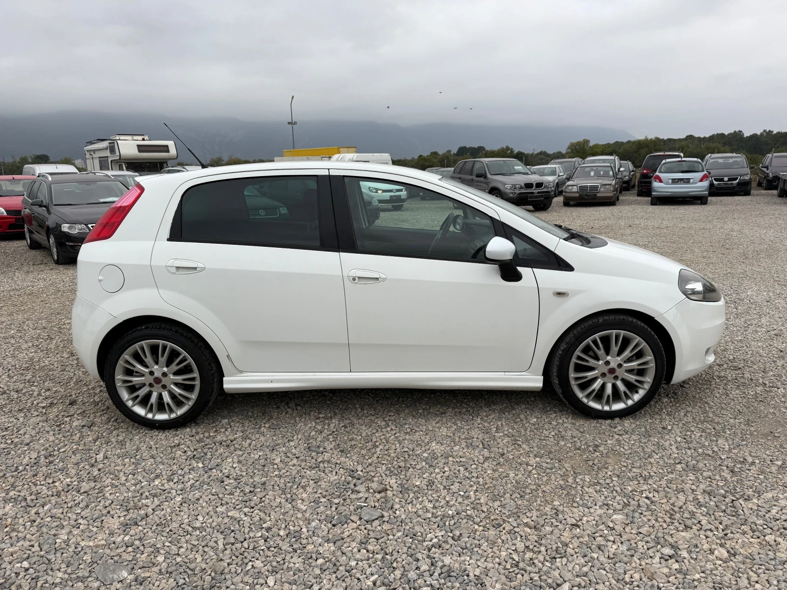Fiat Punto 1.6JTD-120PS-ПОДГРЕВ - изображение 4