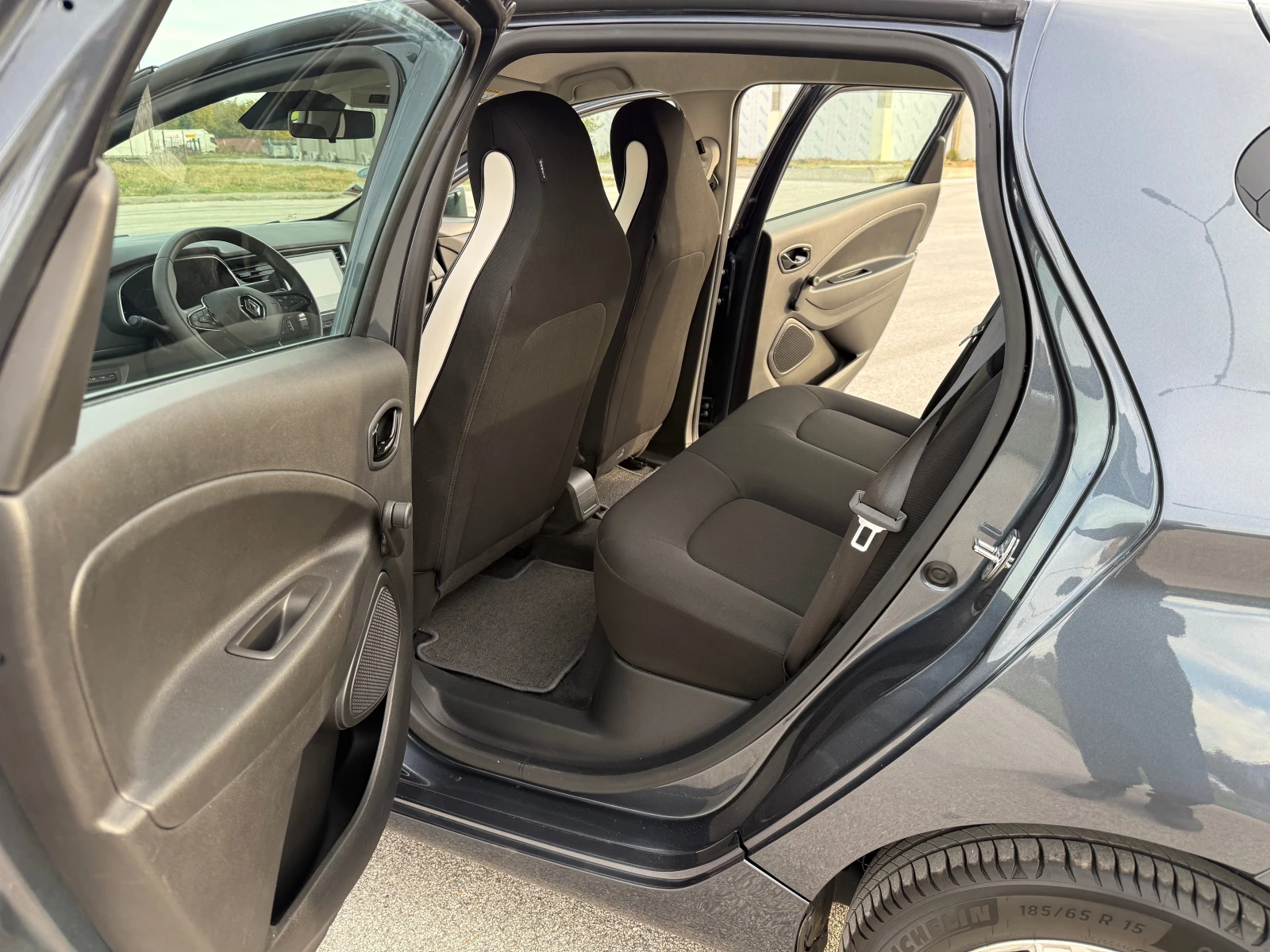 Renault Zoe 52kw-136hp-48000km - изображение 10