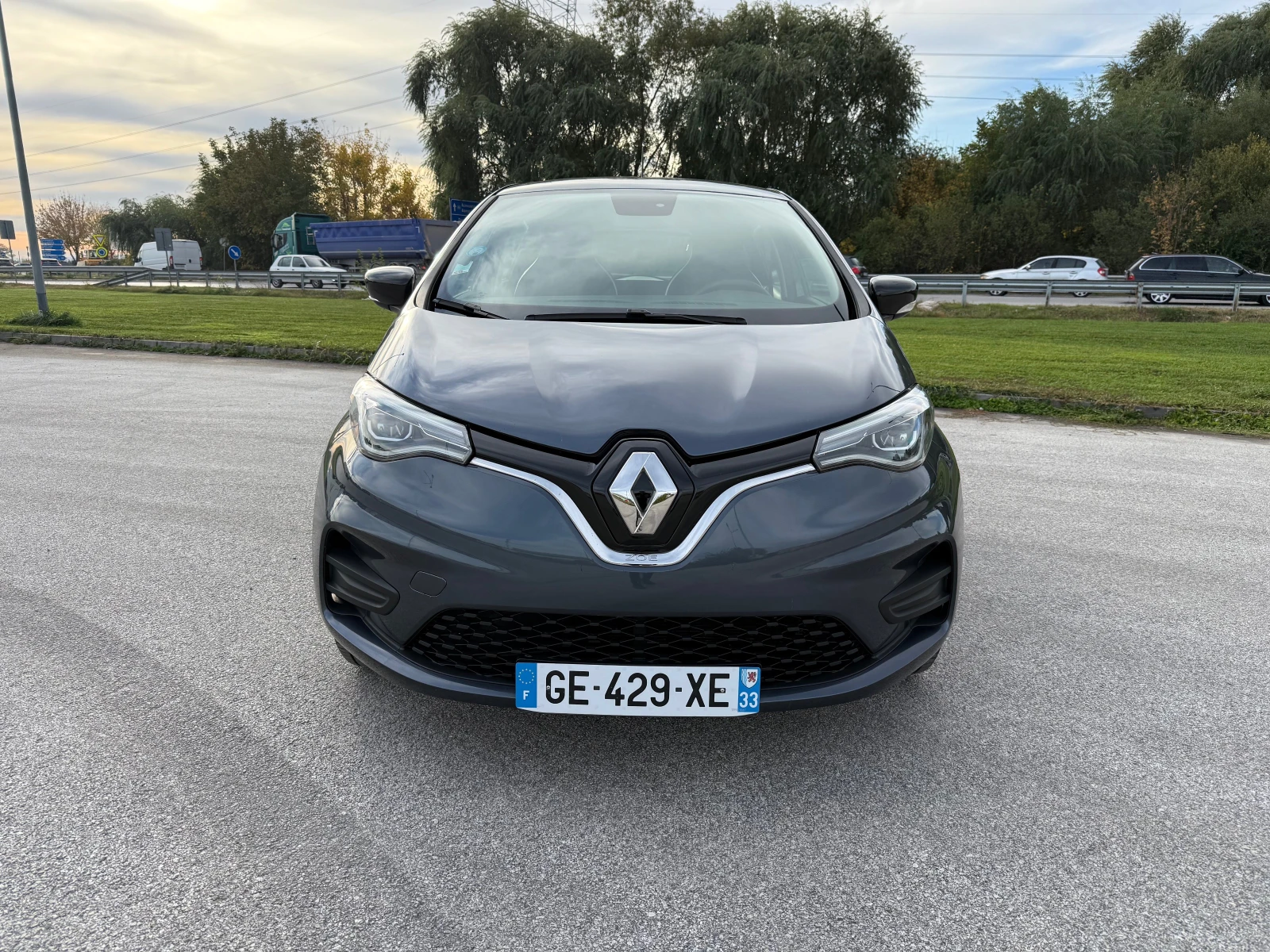 Renault Zoe 52kw-136hp-48000km - изображение 2