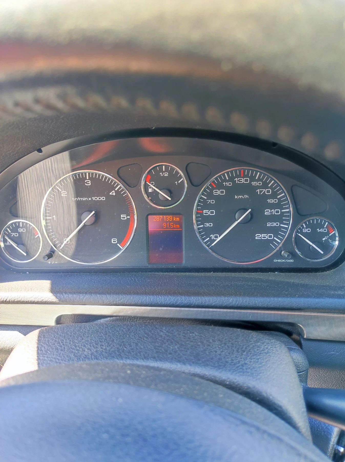 Peugeot 407 Комби - изображение 6