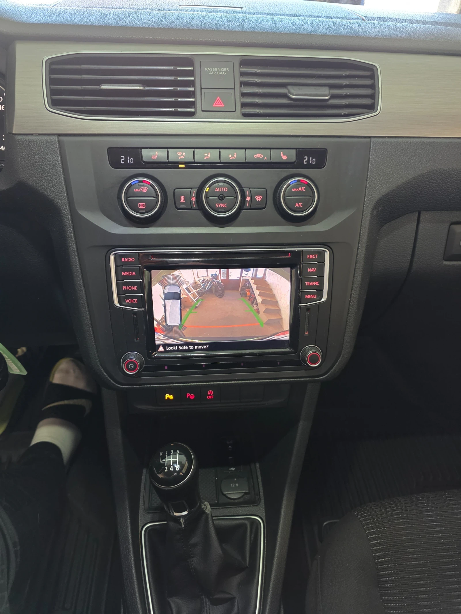 VW Caddy 2.0 TDI - изображение 5