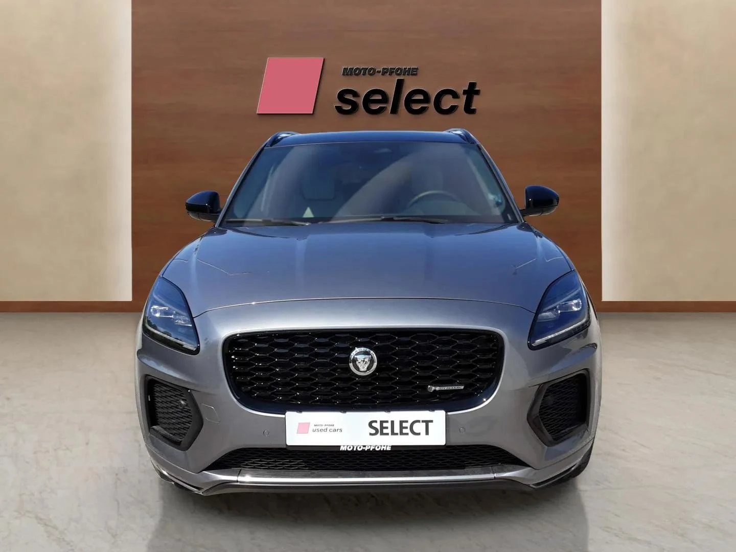 Jaguar E-pace 2.0 - изображение 2