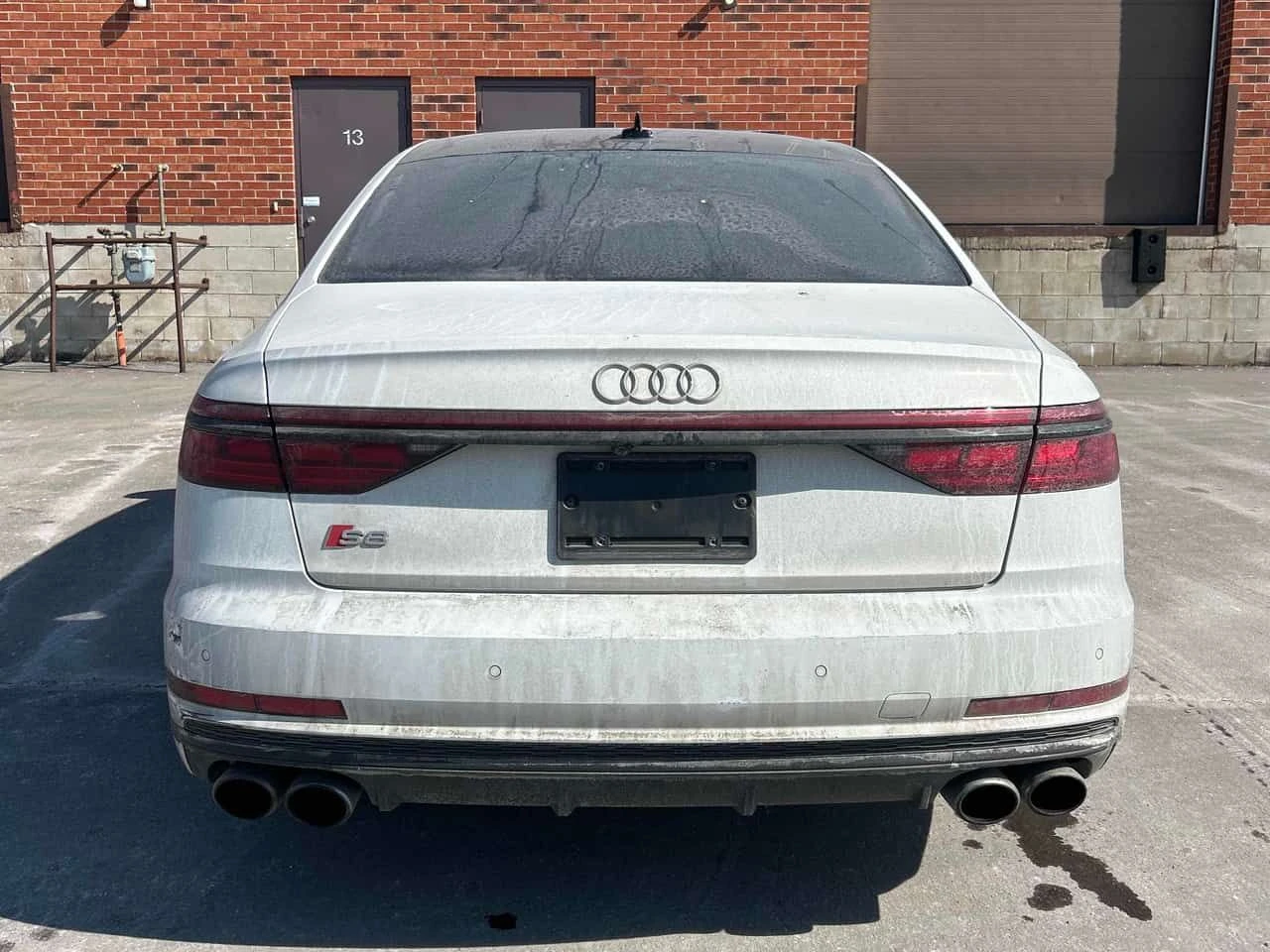 Audi S8 * 4.0 TFSI quattro * CARFAX * ЦЕНА ДО БГ - изображение 4