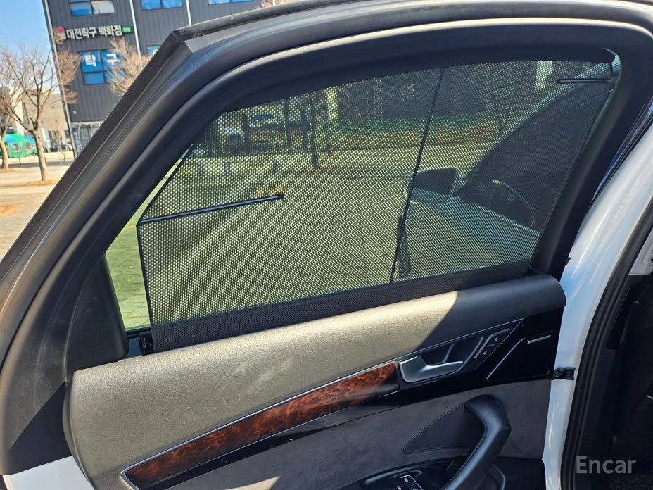 Audi A8, снимка 10 - Автомобили и джипове - 53760356