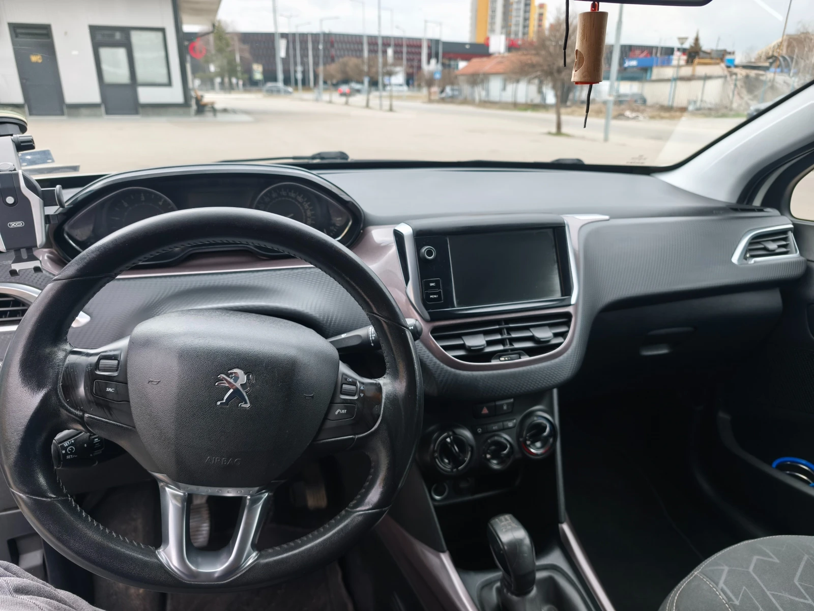 Peugeot 2008 1.4 HDI, снимка 5 - Автомобили и джипове - 53962133