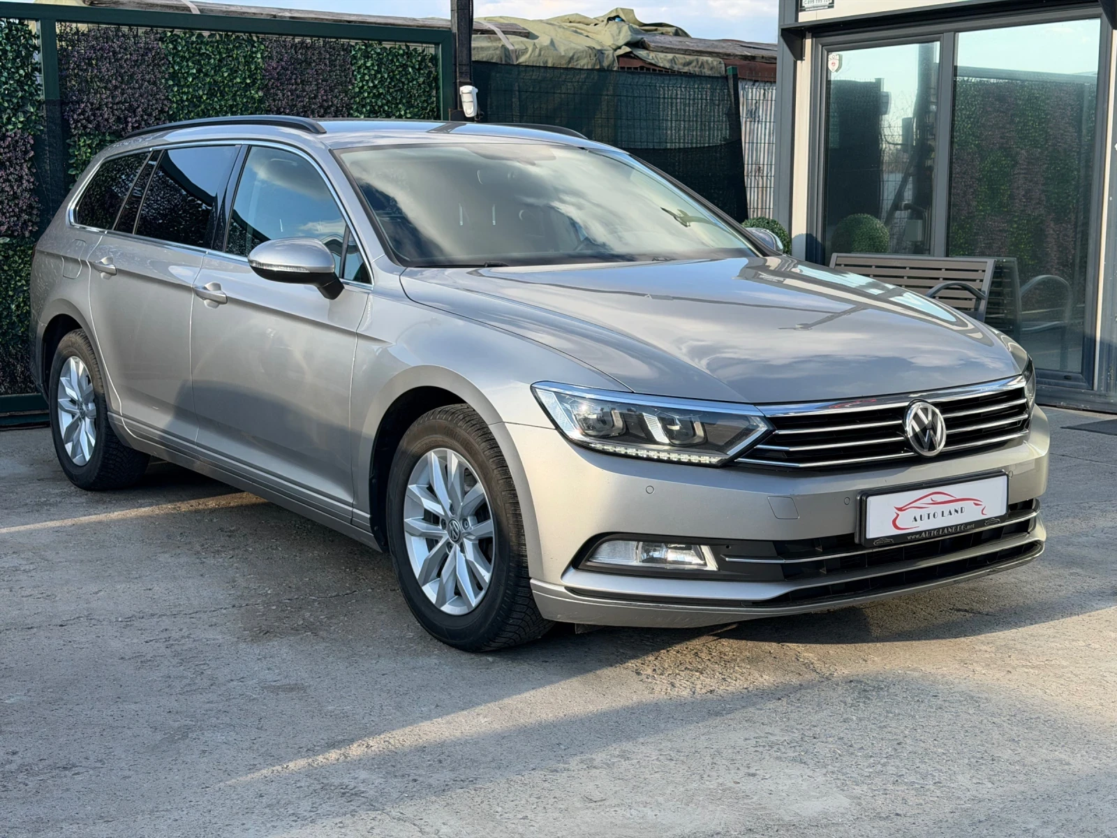 VW Passat, снимка 2 - Автомобили и джипове - 54102074