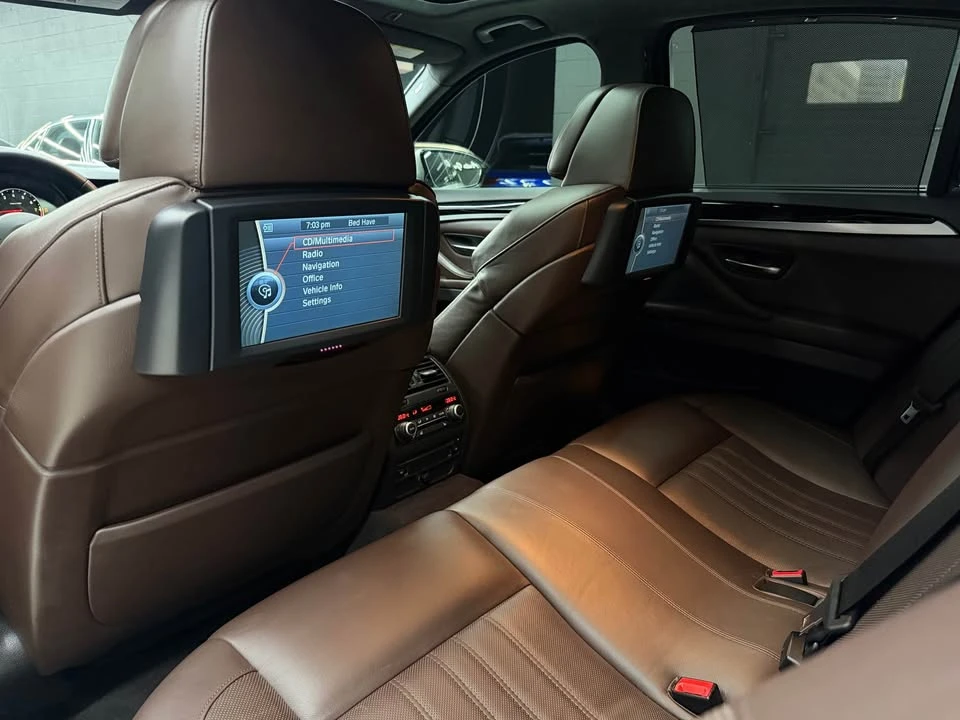 BMW M5 * MOONSTONE METALLIC* COHIBA INDIVIDUAL INTERIOR* , снимка 15 - Автомобили и джипове - 54170304