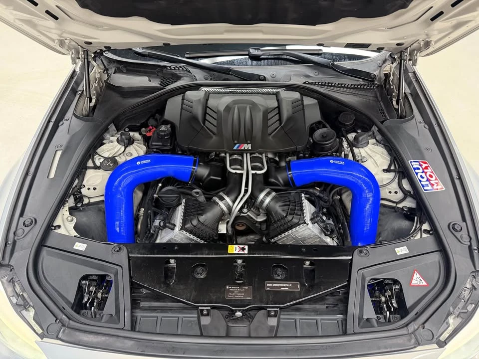 BMW M5 * MOONSTONE METALLIC* COHIBA INDIVIDUAL INTERIOR* , снимка 10 - Автомобили и джипове - 54170304