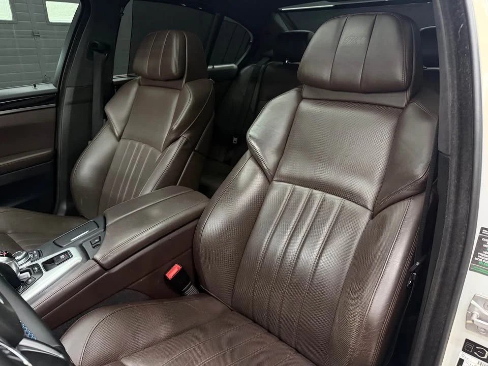 BMW M5 * MOONSTONE METALLIC* COHIBA INDIVIDUAL INTERIOR* , снимка 11 - Автомобили и джипове - 54170304