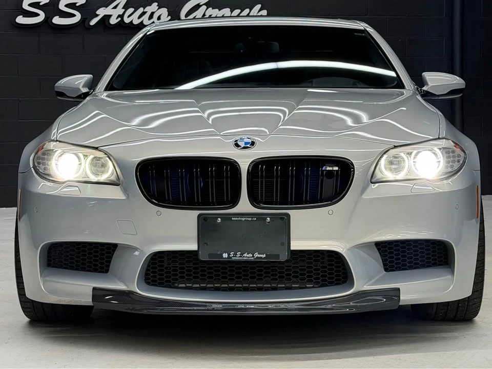 BMW M5 * MOONSTONE METALLIC* COHIBA INDIVIDUAL INTERIOR* , снимка 6 - Автомобили и джипове - 54170304