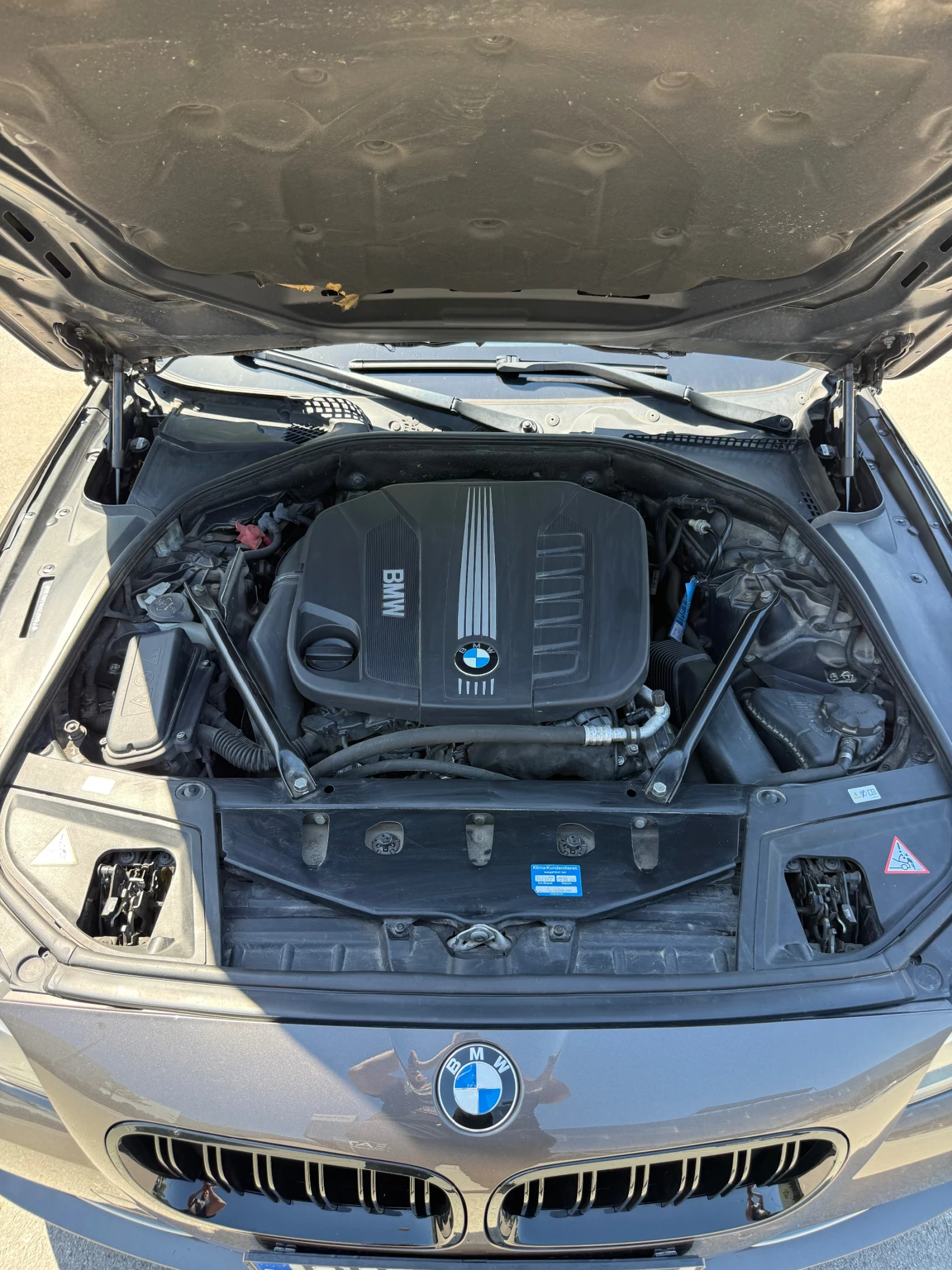 BMW 530 d НАПЪЛНО ОБСЛУЖЕНА , снимка 11 - Автомобили и джипове - 54459588