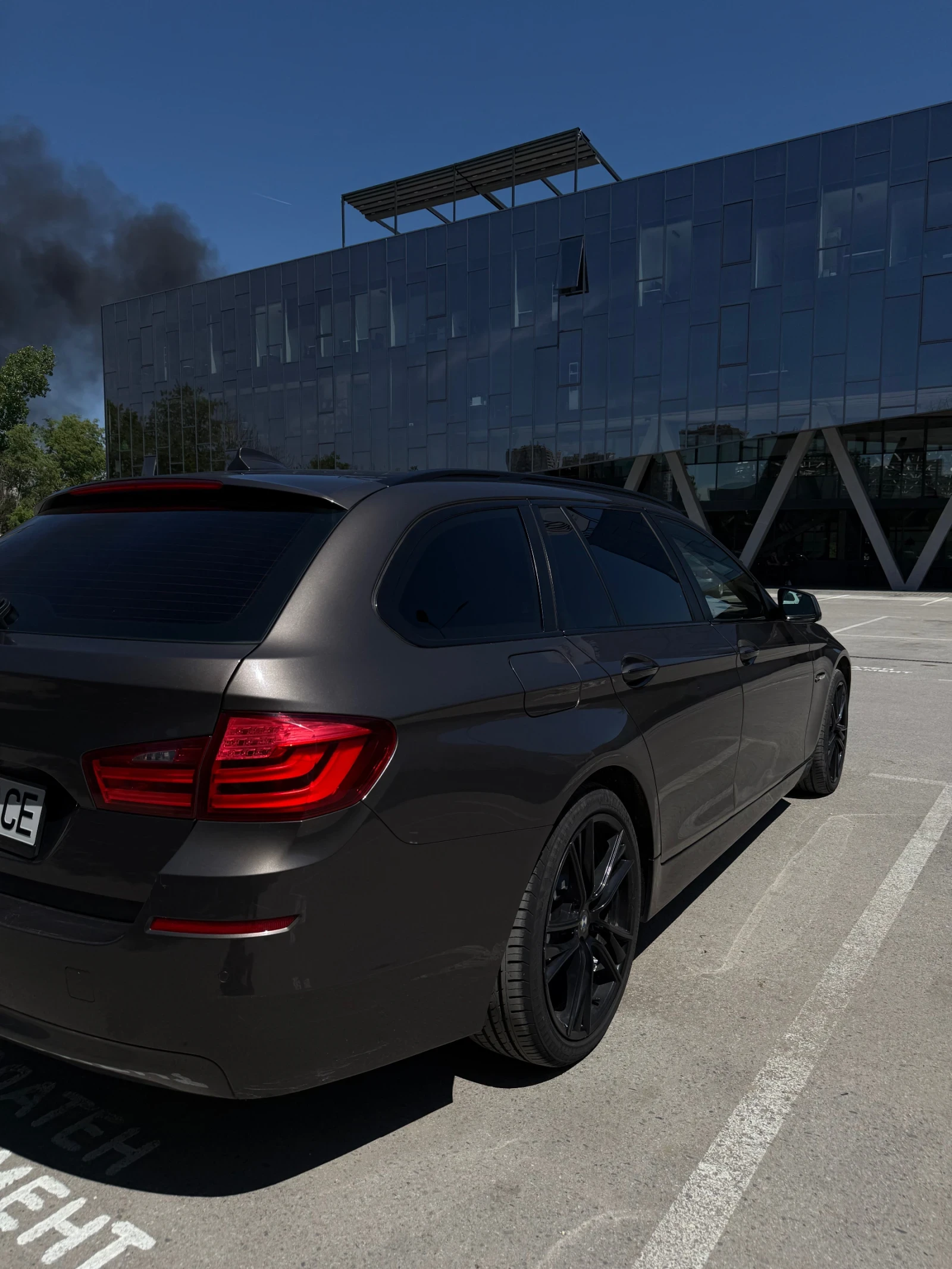 BMW 530 d НАПЪЛНО ОБСЛУЖЕНА , снимка 5 - Автомобили и джипове - 54459588