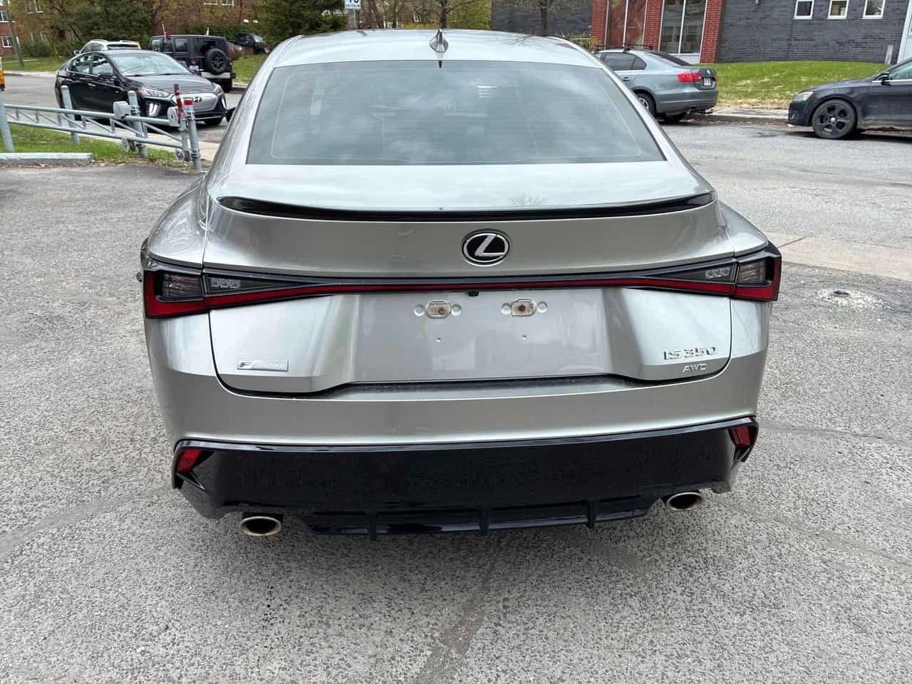 Lexus IS 350 F-SPORT* M/L* DISTRONIC* OБДУХВАНЕ, снимка 4 - Автомобили и джипове - 54478644