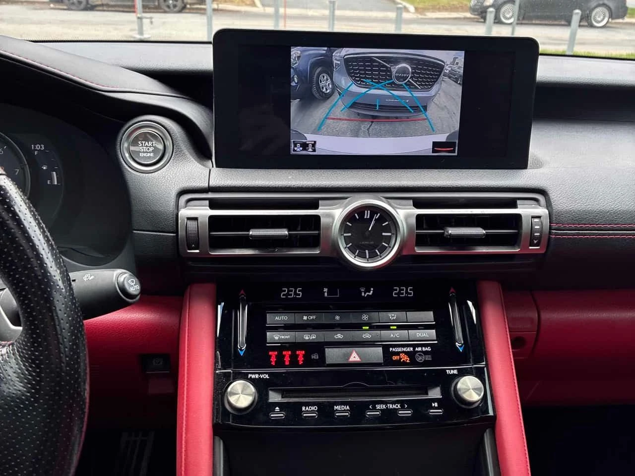Lexus IS 350 F-SPORT* M/L* DISTRONIC* OБДУХВАНЕ, снимка 9 - Автомобили и джипове - 54478644