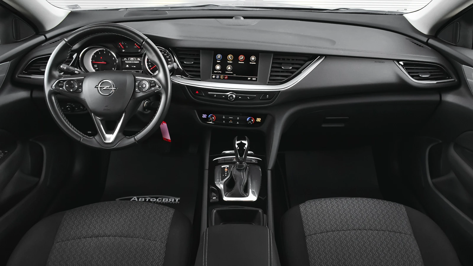 Opel Insignia Grand Sport 1.5 Turbo Edition Automatic, снимка 12 - Автомобили и джипове - 54508826