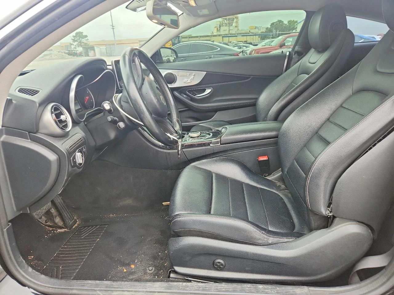 Mercedes-Benz C 300 Coupe, снимка 4 - Автомобили и джипове - 54738682