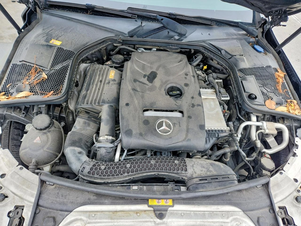 Mercedes-Benz C 300 Coupe, снимка 11 - Автомобили и джипове - 54738682