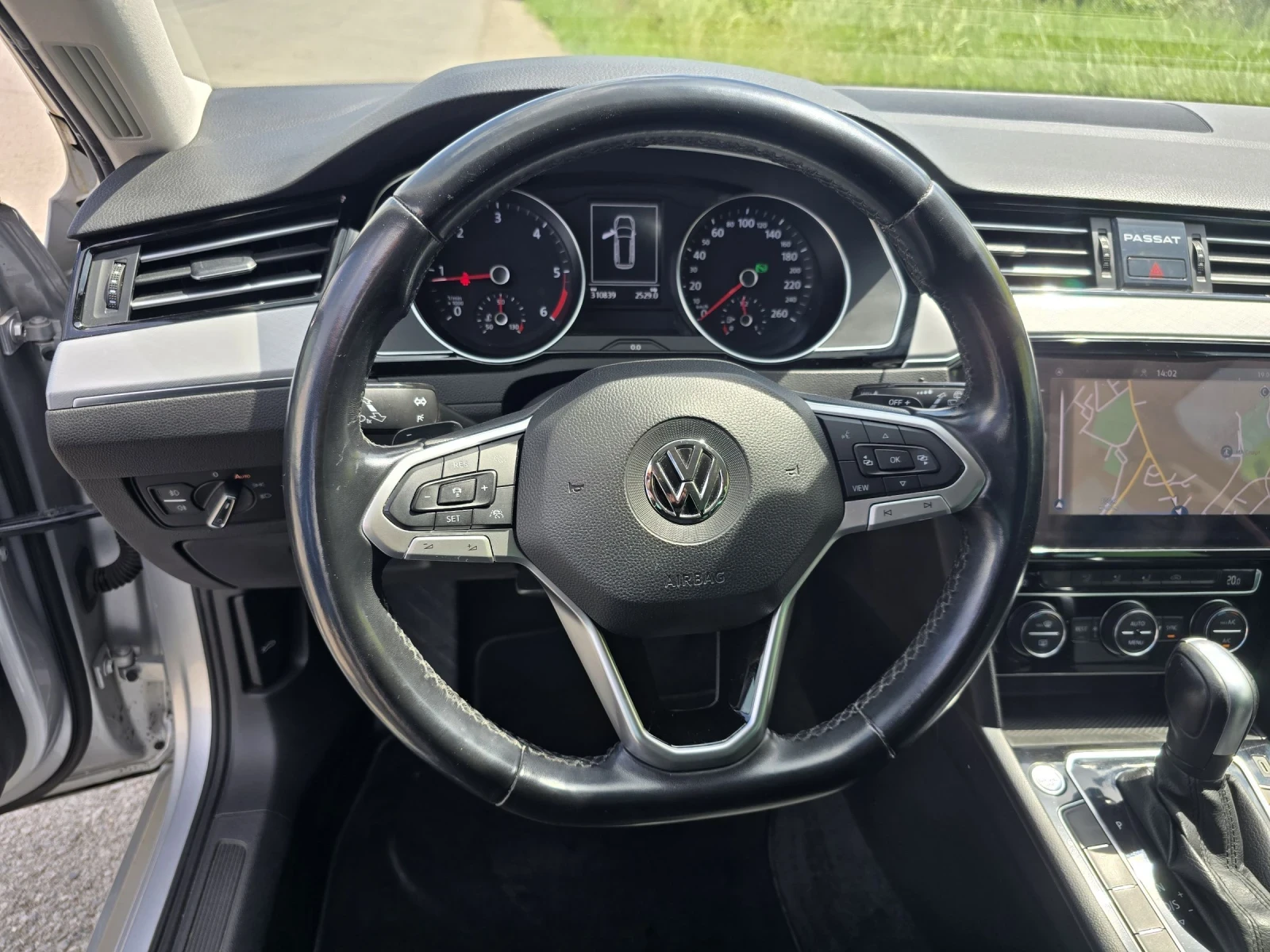 VW Passat 2.0TDI/EXECUTIVE/MATRIX | Mobile.bg � ����������� 9
