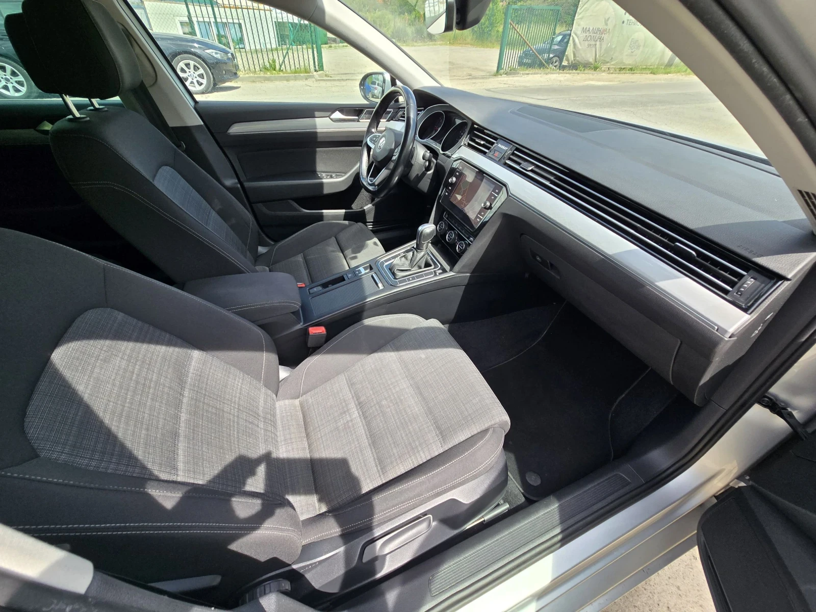 VW Passat 2.0TDI/EXECUTIVE/MATRIX | Mobile.bg � ����������� 12