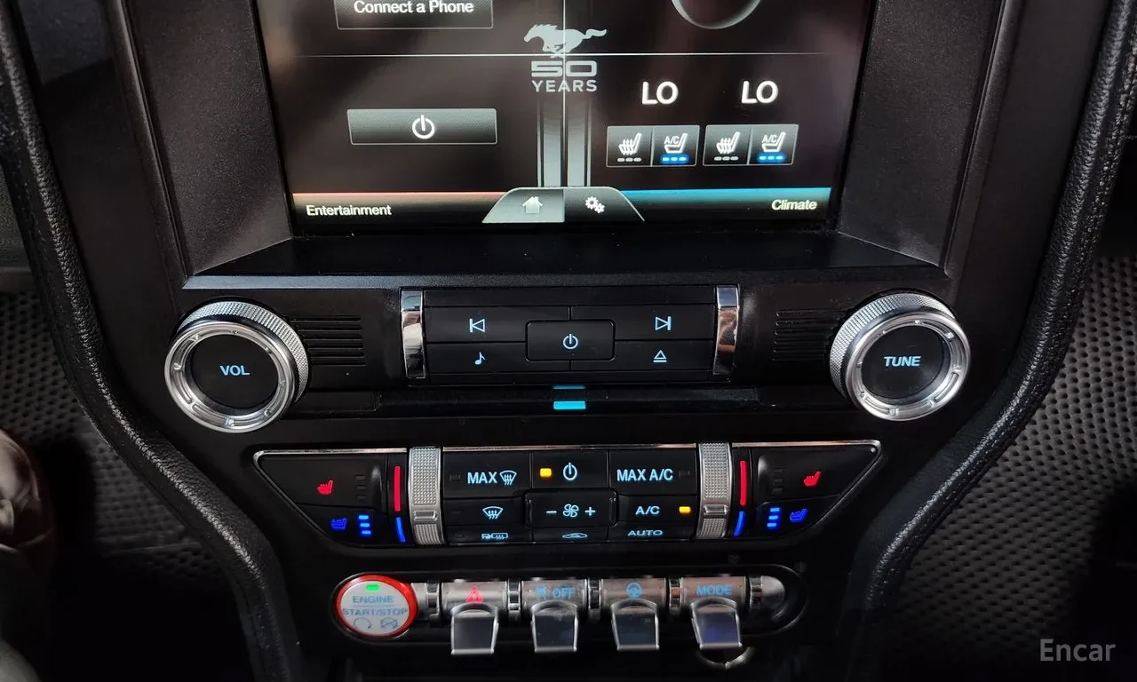 Ford Mustang 2.3 ECOBOOST / ОБДУХ / КОЖА, снимка 12 - Автомобили и джипове - 54836653