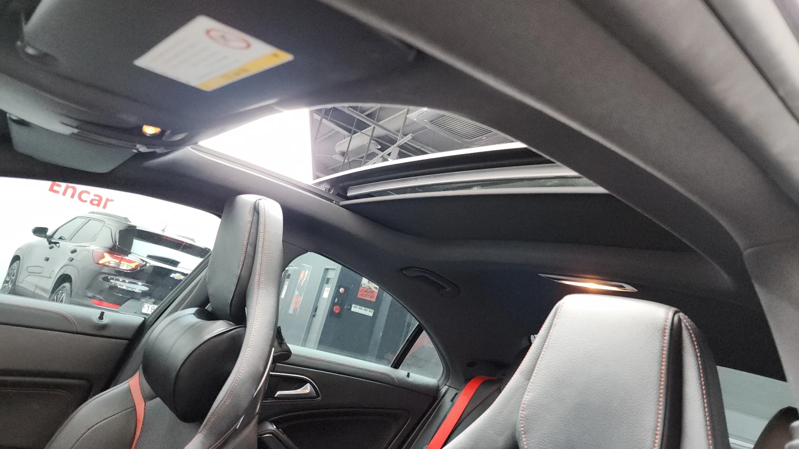 Mercedes-Benz CLA 45 AMG ALCANTARA* BLK OPTIC* DYNAMICA* КРАЙНА ЦЕНА, снимка 12 - Автомобили и джипове - 54975345