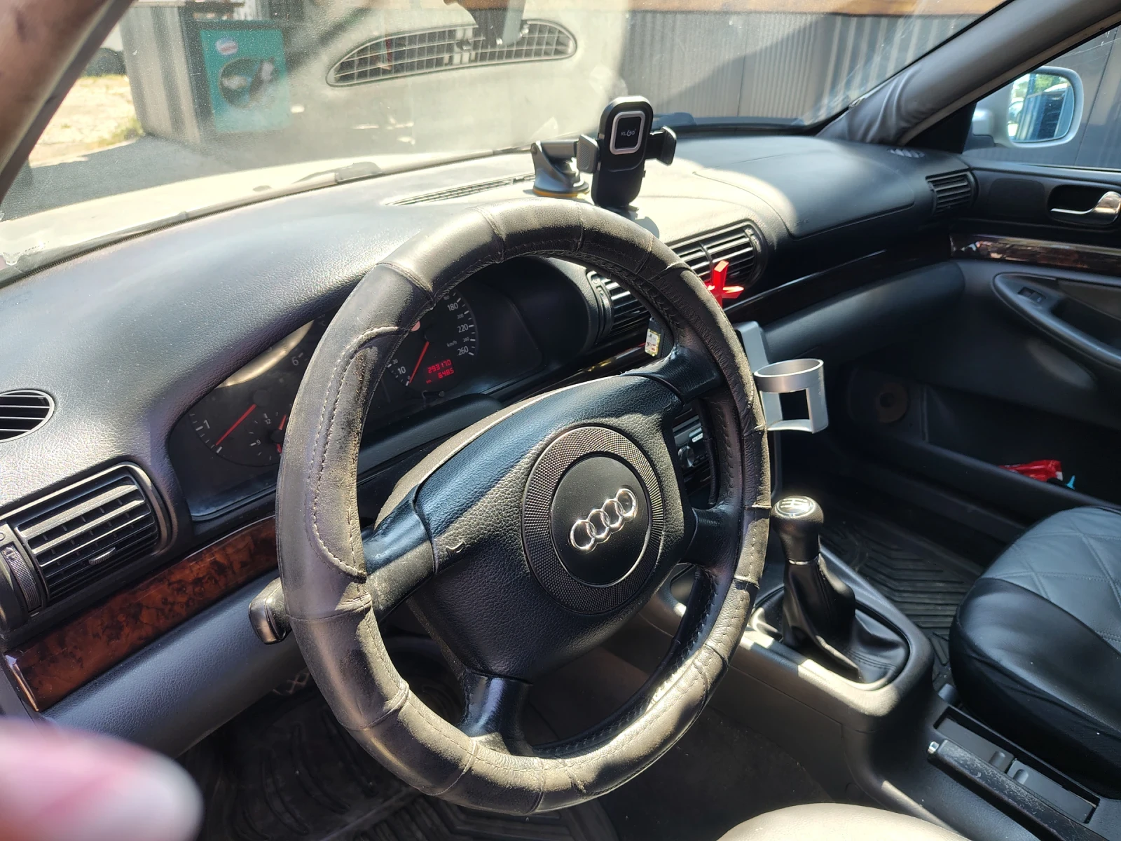 Audi A4 B5 1.8, снимка 7 - Автомобили и джипове - 55821386