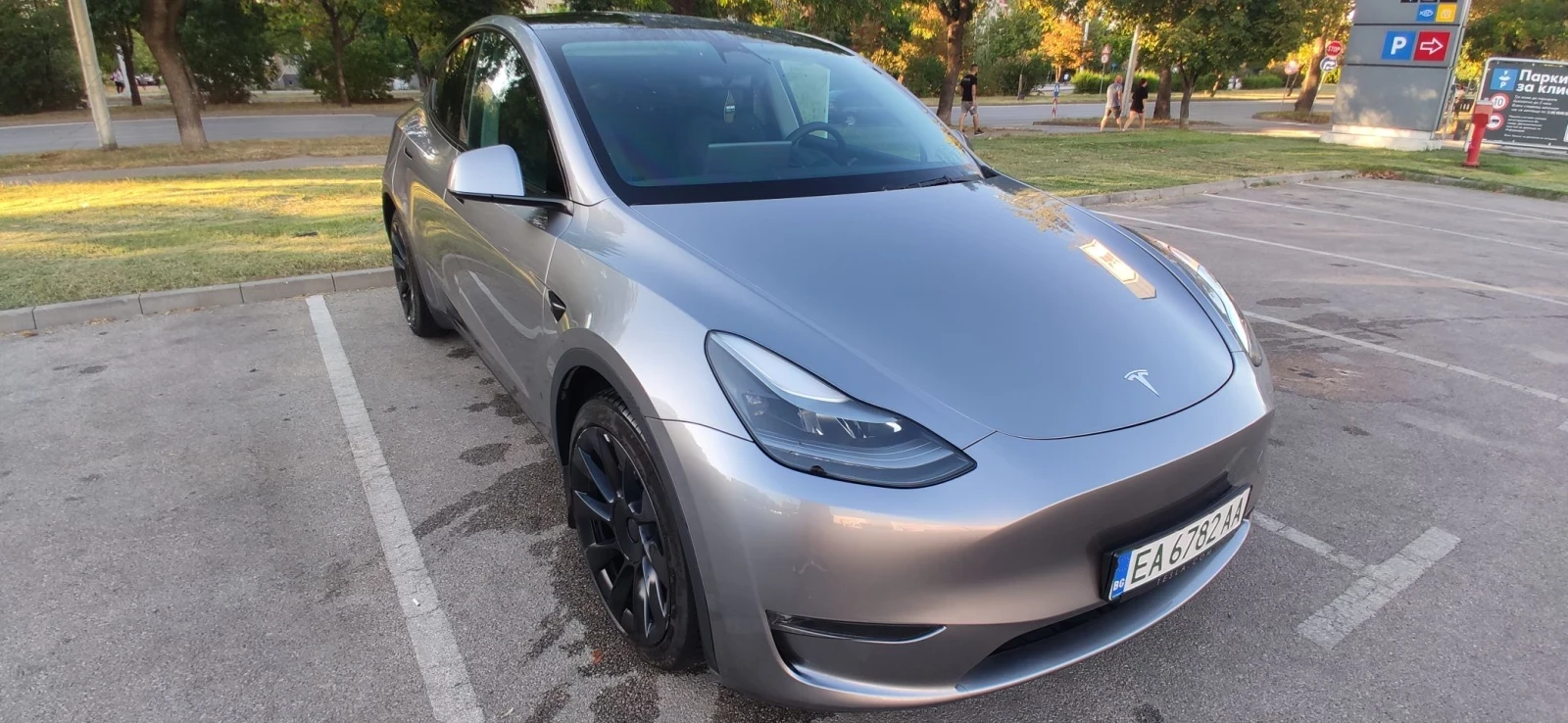 Tesla Model Y Long range Dual motor, снимка 2 - Автомобили и джипове - 55981250