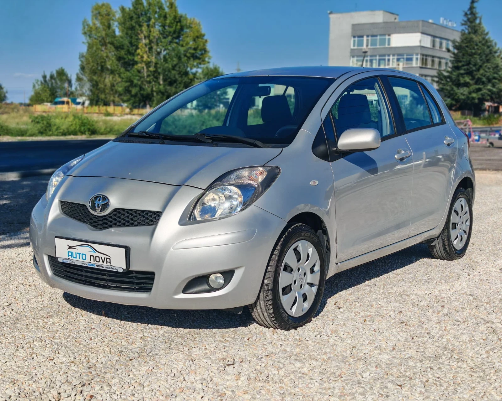 Toyota Yaris 1.0 73 К.С. БЕНЗИН! , снимка 3 - Автомобили и джипове - 56120304