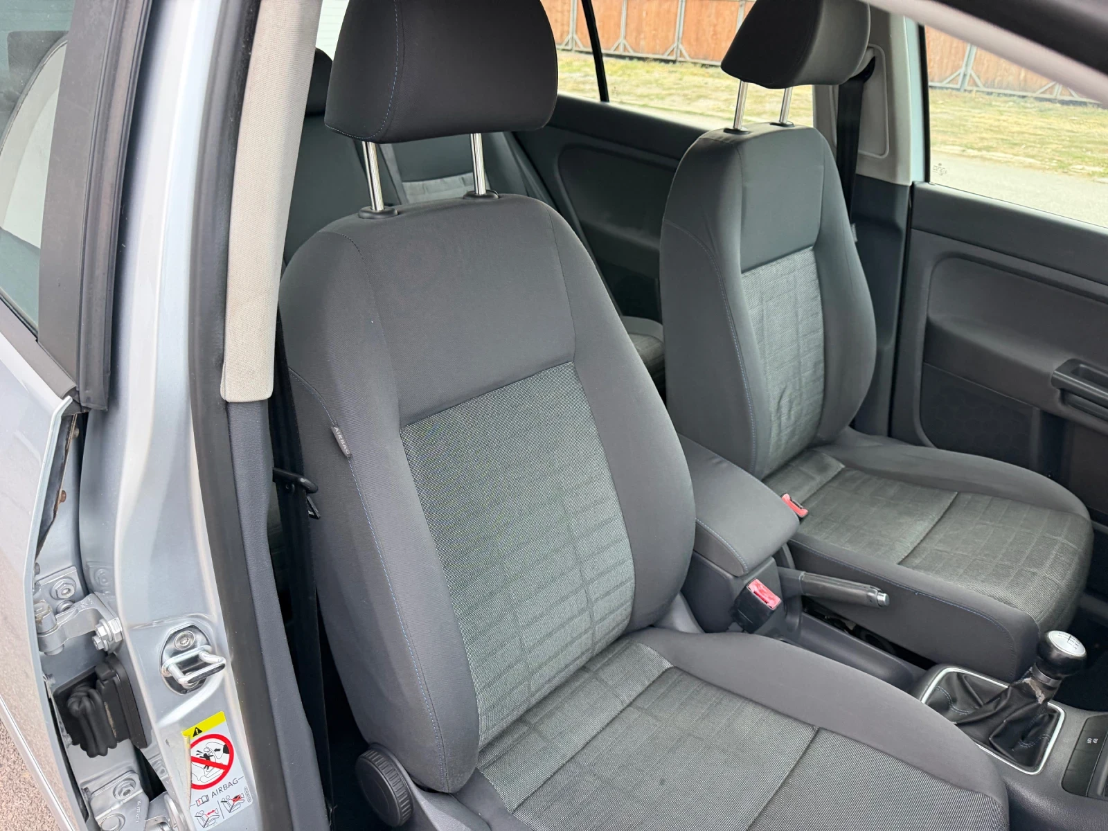 VW Golf Plus 1.6i 102кс , снимка 11 - Автомобили и джипове - 56155991