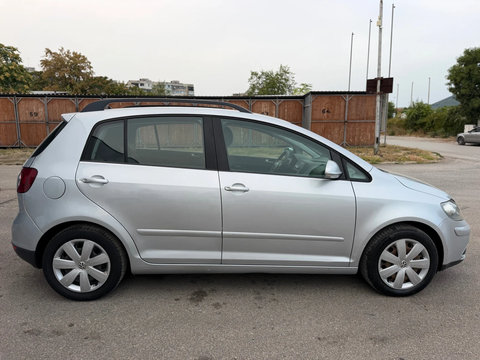 VW Golf Plus 1.6i 102кс , снимка 6 - Автомобили и джипове - 56155991