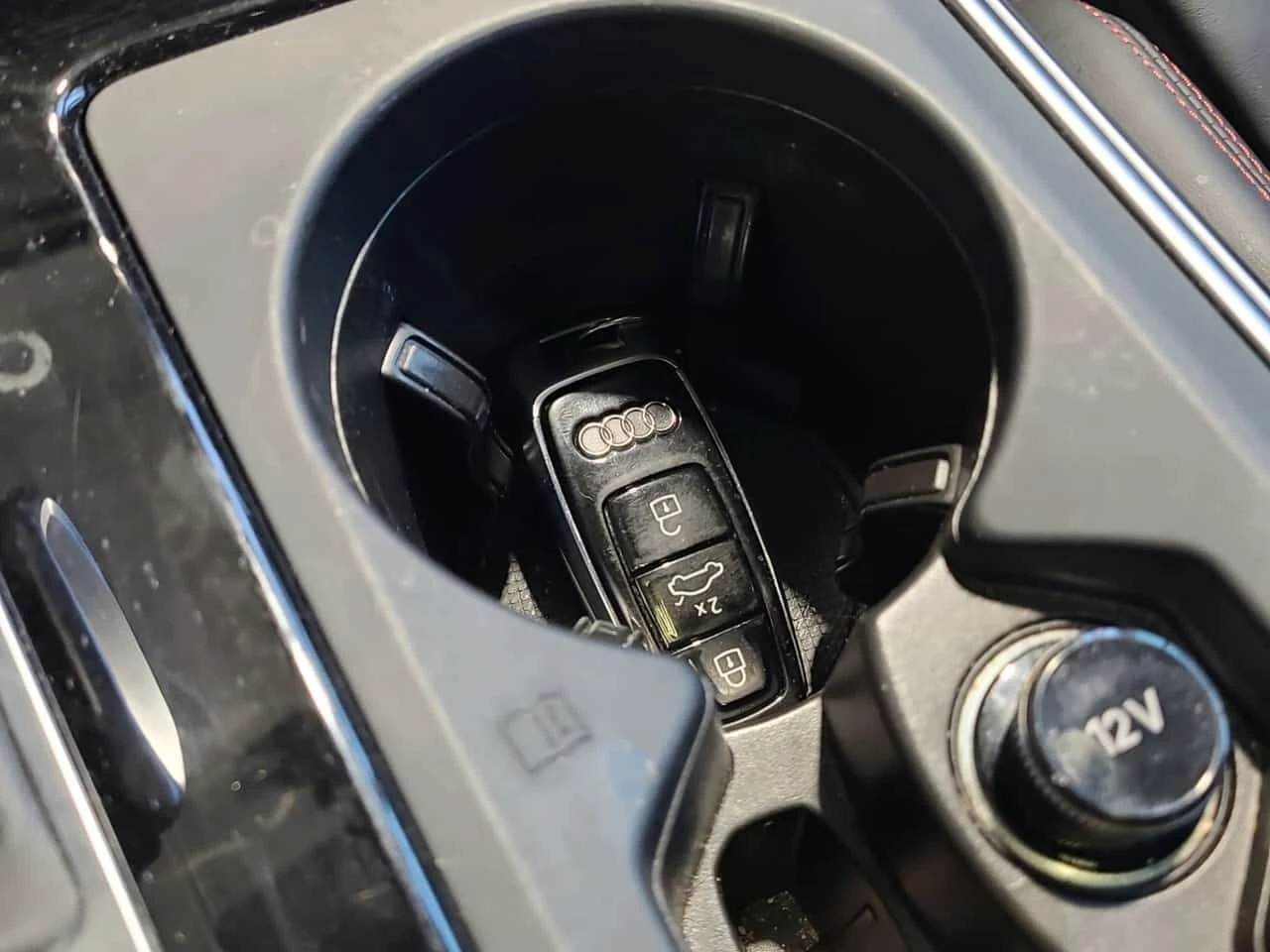 Audi Quattro * 4.0 TFSI * CARFAX * , снимка 7 - Автомобили и джипове - 56702603