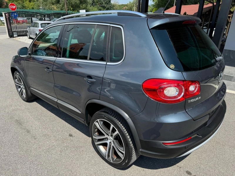 VW Tiguan 2.0 4X4 R-LINE, снимка 6 - Автомобили и джипове - 46634782