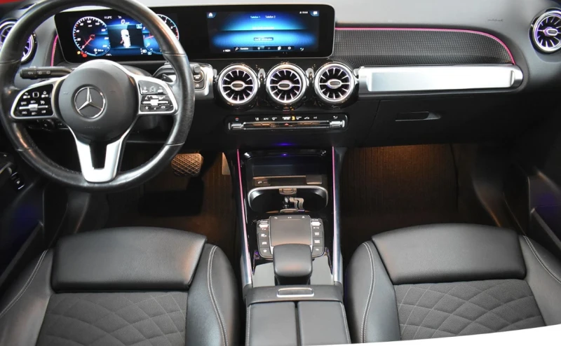 Mercedes-Benz GLB 200 Бензин Pano Mem WideSc, снимка 8 - Автомобили и джипове - 52662969