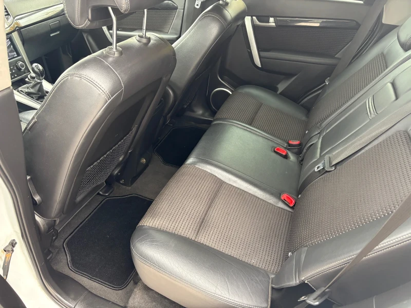 Chevrolet Captiva 7 местен фейс 2012г 2.2-163кс, снимка 12 - Автомобили и джипове - 52332157