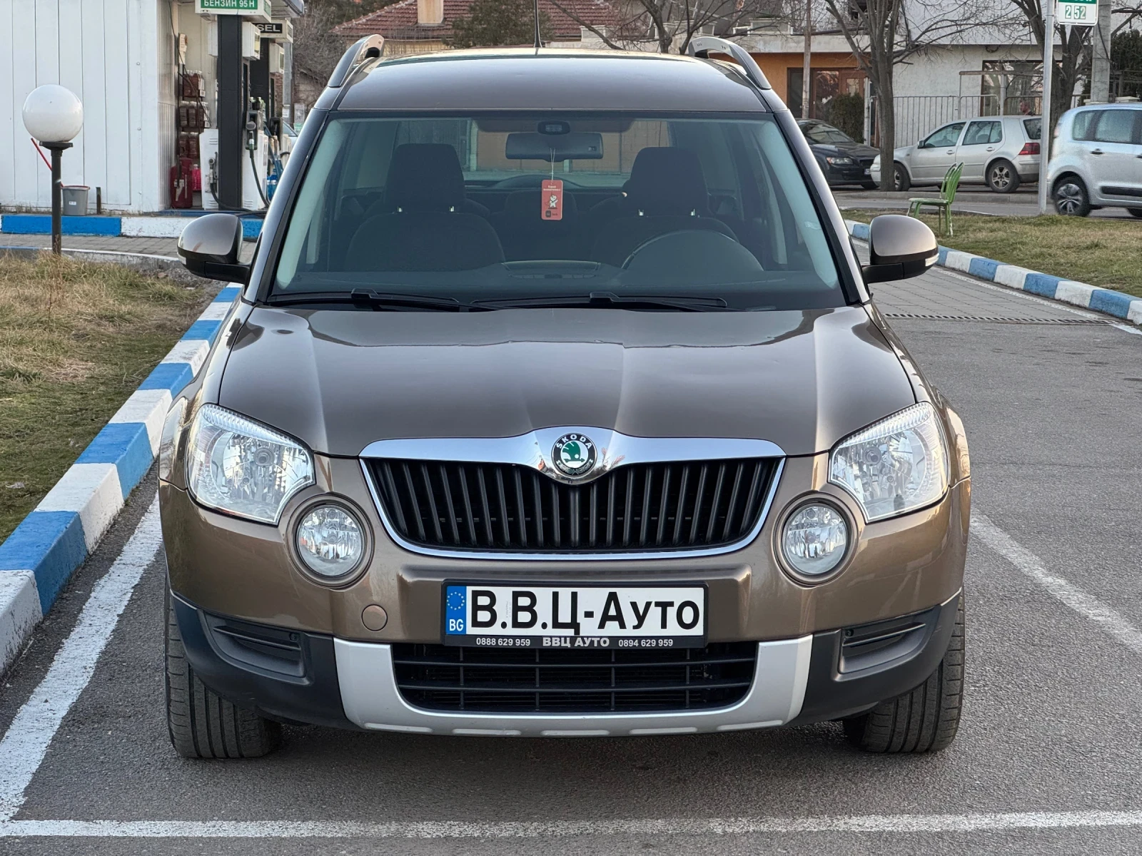 Skoda Yeti 2.0TDi 4x4 147000км.-Сервизна книжка Euro 5b - изображение 2