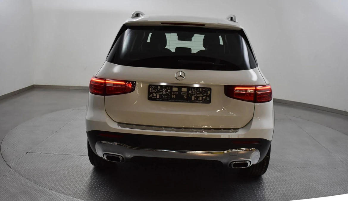 Mercedes-Benz GLB 200 Бензин Pano Mem WideSc - изображение 6