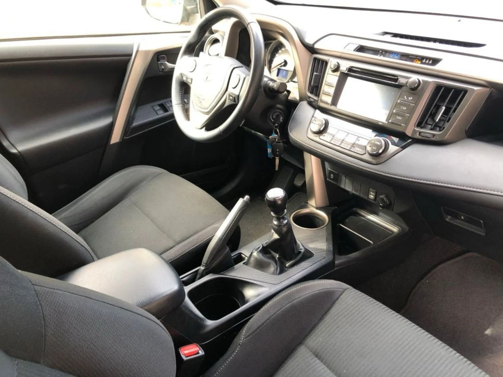 Toyota Rav4 2.0 D4D 124 TOP - изображение 6