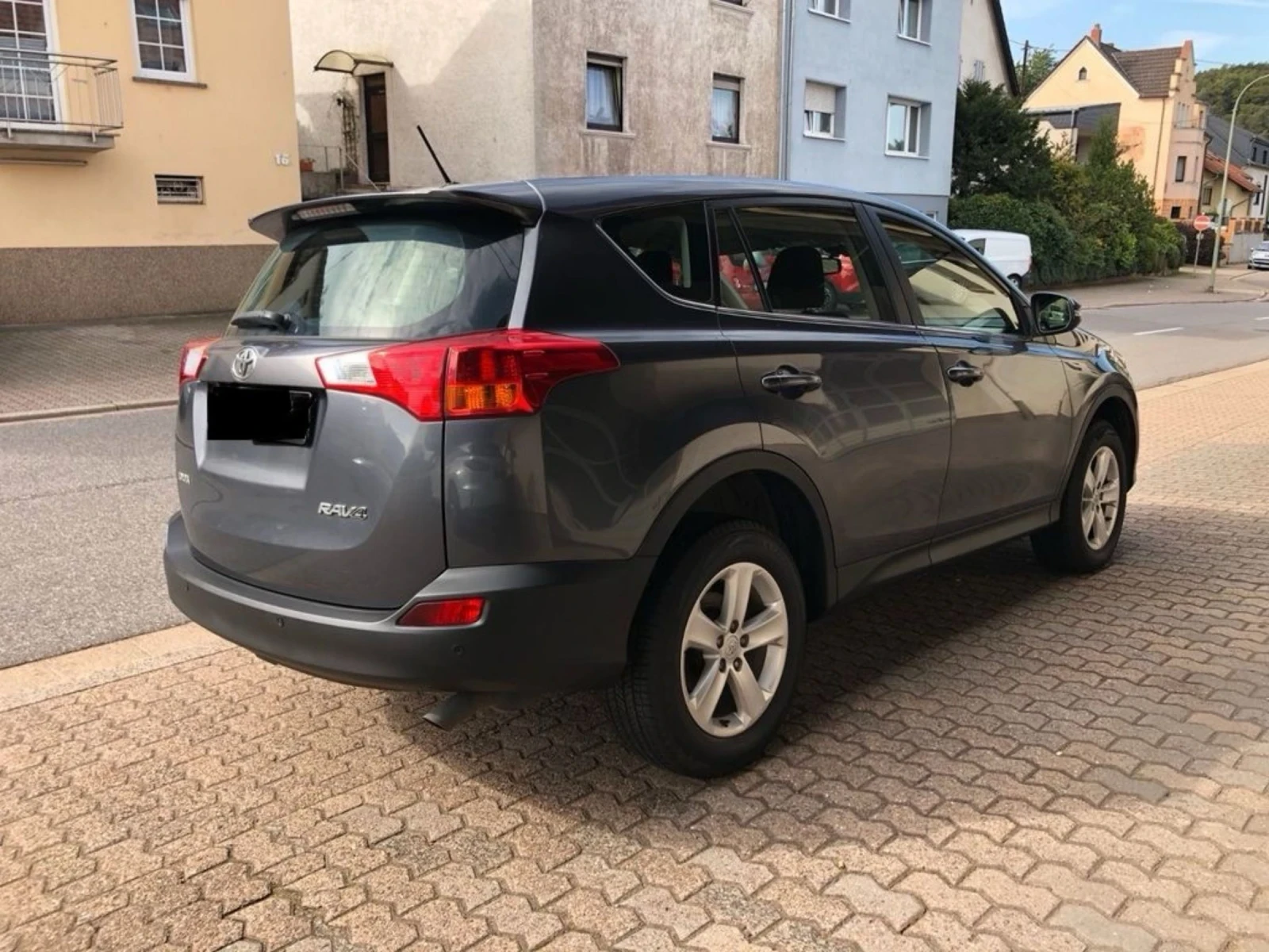 Toyota Rav4 2.0 D4D 124 TOP - изображение 4