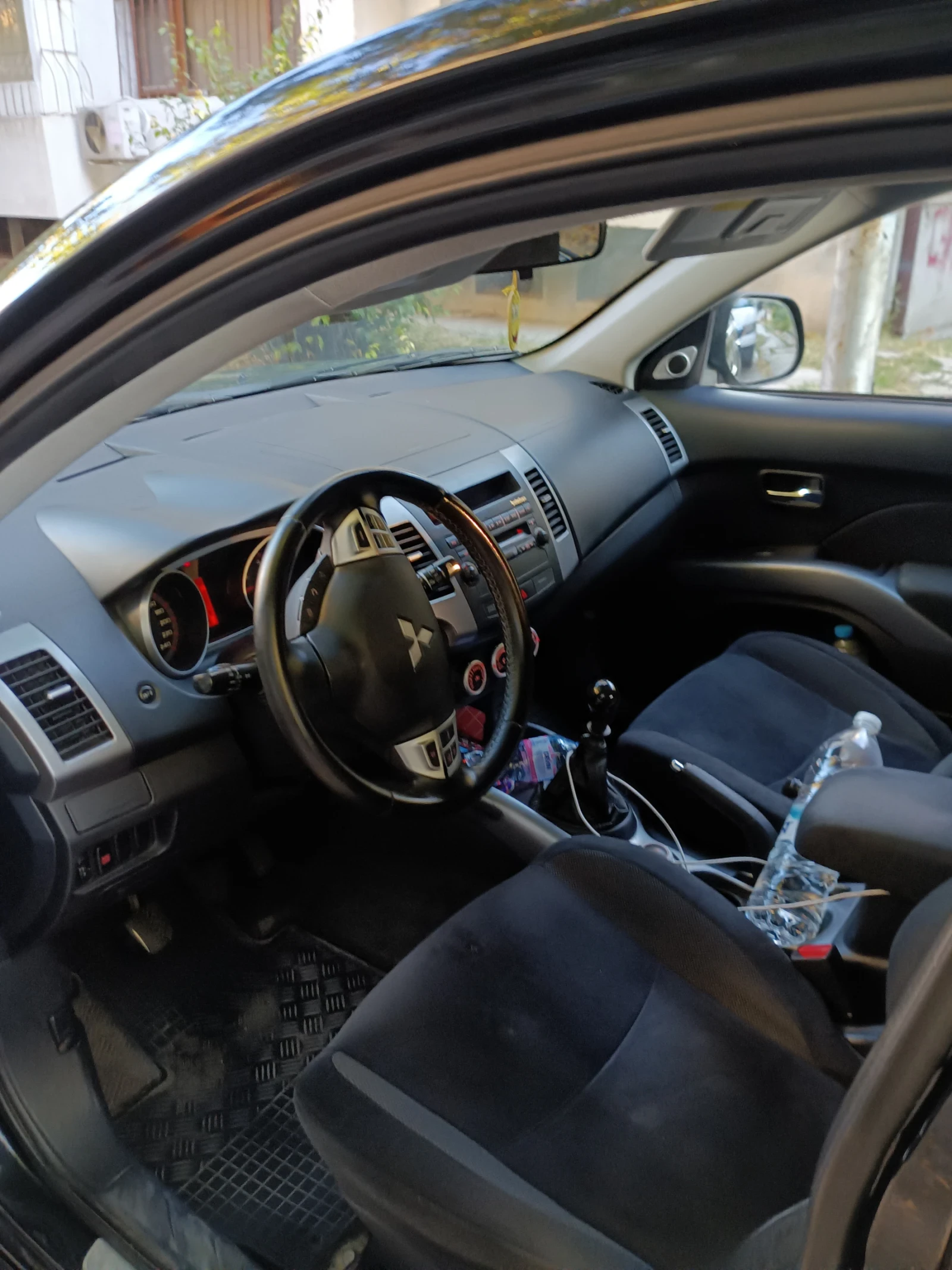 Mitsubishi Outlander 2.0did  - изображение 3