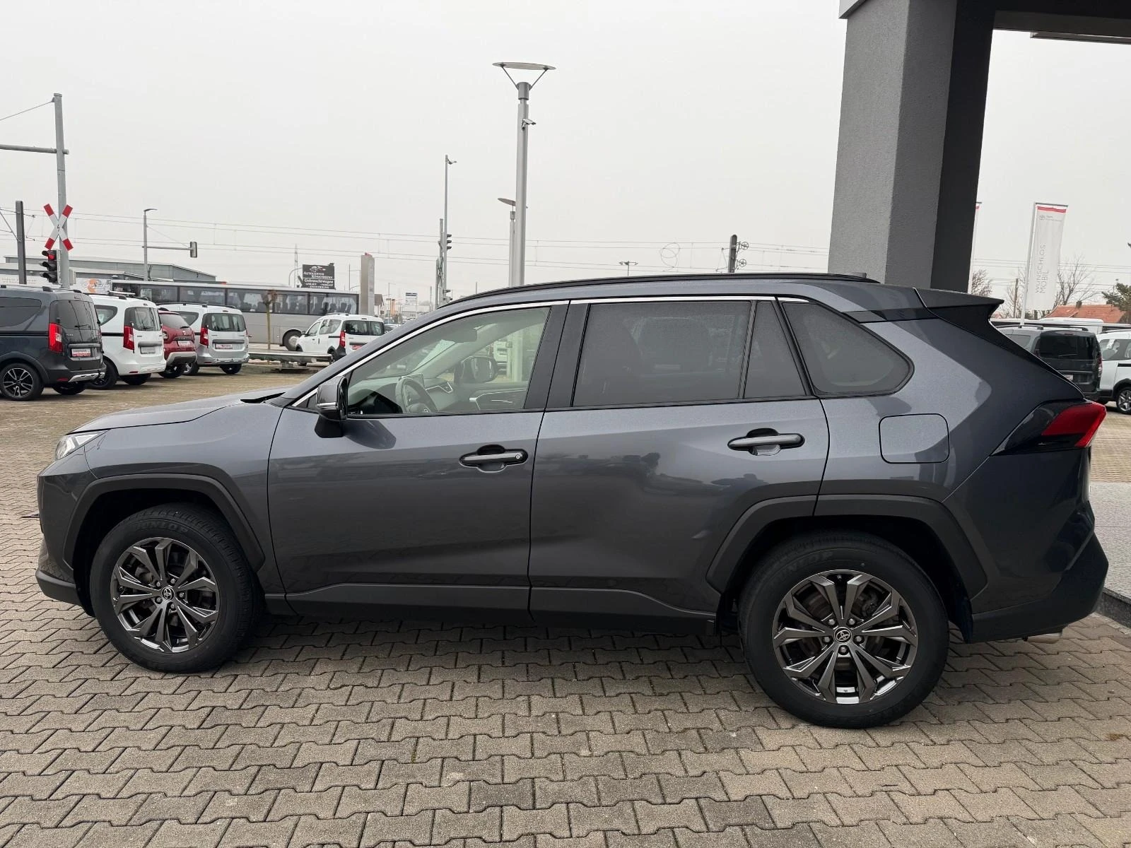 Toyota Rav4 2.5* AWD* TEAM-D* CAM* KEYLESS* DISTR*  - изображение 8